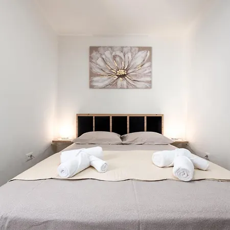 Apartman By The Sea - 25997 Zadar